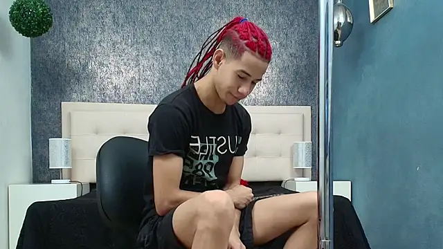 Snapshot of Erick_Zhimerman chatting on December 20, 2025, 4:48 am Erick Zhimerman online show from December 20, 2025, 4:48 am