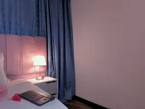 x milu online show from March 18, 2025, 8:59 pm