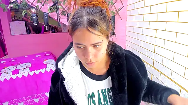 marcellaa303av online show from November 29, 2025, 5:07 am