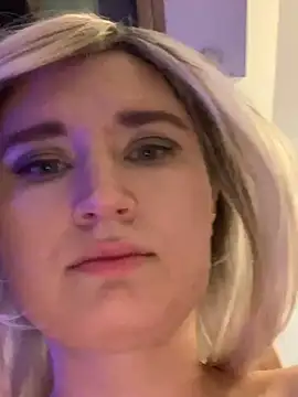 Snapshot of Charlotteeroseee chatting on February 2, 2025, 4:43 pm Charlotteeroseee online show from February 2, 2025, 4:43 pm