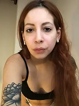 Snapshot of EffyScarlet chatting on September 18, 2025, 5:27 pm EffyScarlet online show from September 18, 2025, 5:27 pm