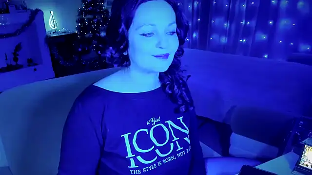 Snapshot of WitchBlueRose chatting on December 22, 2025, 6:52 pm WitchBlueRose online show from December 22, 2025, 6:52 pm