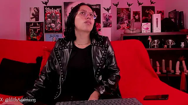 lilith-deveraux online show from March 13, 2026, 5:51 pm