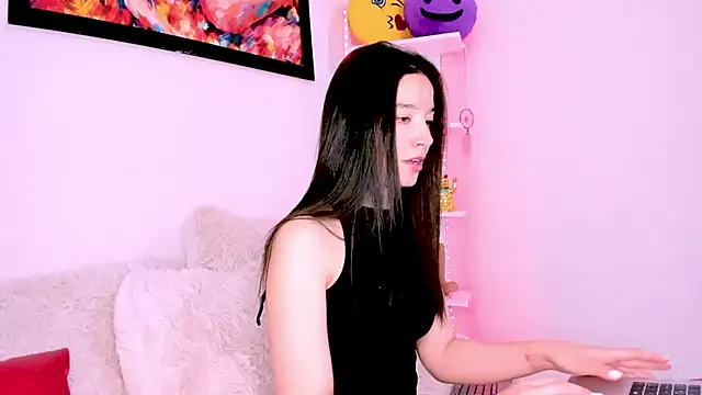 Manuelaa mejiia online show from February 20, 2025, 4:14 pm