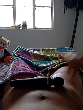 Snapshot of Karii-R chatting on November 12, 2025, 12:42 pm Karii-R online show from November 12, 2025, 12:42 pm