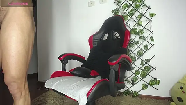 darkviper26 online show from April 20, 2026, 11:24 am