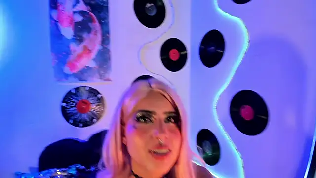  dahian14  online show from March 18, 2025, 4:40 am