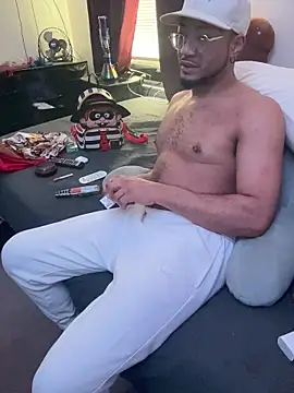 KySir1990 online show from November 3, 2025, 7:50 pm