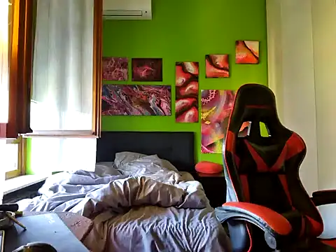 MASTERBULLY online show from October 7, 2025, 1:45 pm