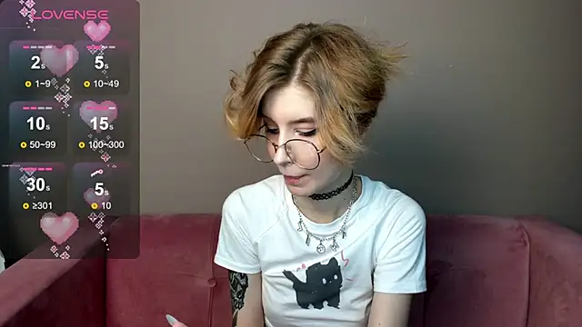Snapshot of Angel_Jules chatting on February 28, 2025, 4:21 am Angel Jules online show from February 28, 2025, 4:21 am