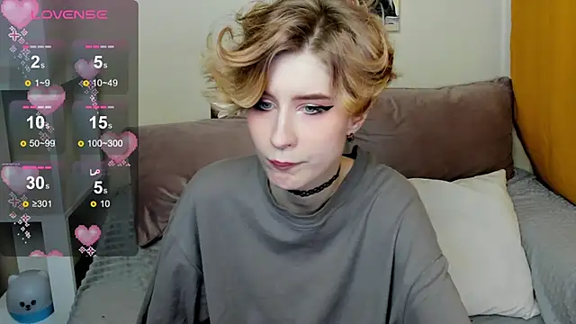 Snapshot of Angel_Jules chatting on January 31, 2025, 4:25 am Angel Jules online show from January 31, 2025, 4:25 am