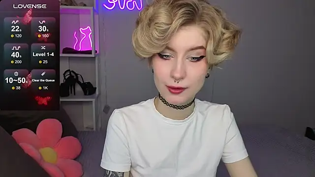 Snapshot of Angel_Jules chatting on October 12, 2025, 1:07 am Angel Jules online show from October 12, 2025, 1:07 am