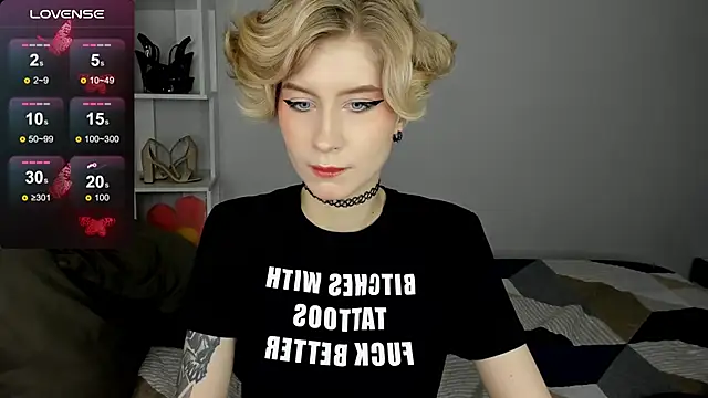 Snapshot of Angel_Jules chatting on September 21, 2025, 12:49 am Angel Jules online show from September 21, 2025, 12:49 am