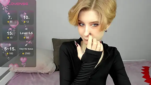 Snapshot of Angel_Jules chatting on February 18, 2025, 1:10 am Angel Jules online show from February 18, 2025, 1:10 am