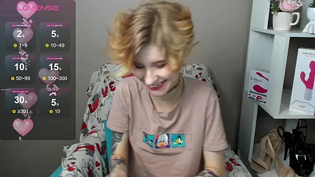 Snapshot of Angel_Jules chatting on February 13, 2025, 4:22 am Angel Jules online show from February 13, 2025, 4:22 am
