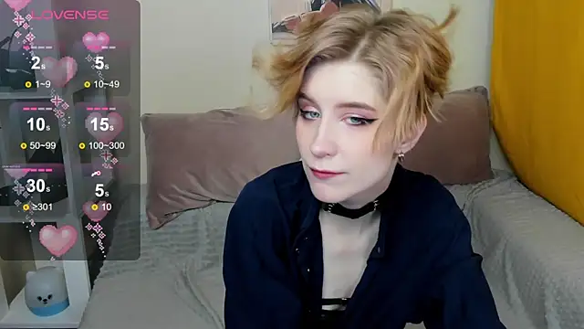 Snapshot of Angel_Jules chatting on January 29, 2025, 1:37 am Angel Jules online show from January 29, 2025, 1:37 am