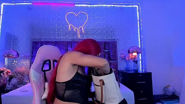 KylieVictoria online show from December 4, 2025, 4:33 am