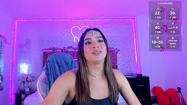 Snapshot of KylieVictoria chatting on February 11, 2025, 4:44 am KylieVictoria online show from February 11, 2025, 4:44 am