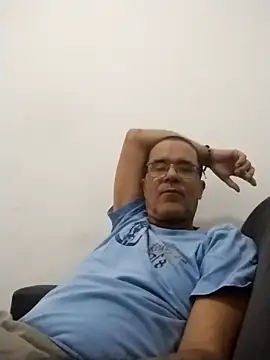 Snapshot of barboza991 chatting on February 10, 2026, 3:33 pm barboza991 online show from February 10, 2026, 3:33 pm