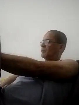 Snapshot of barboza991 chatting on February 17, 2026, 7:11 pm barboza991 online show from February 17, 2026, 7:11 pm