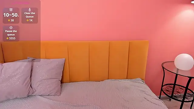 KetrinWhite online show from February 25, 2026, 1:28 am