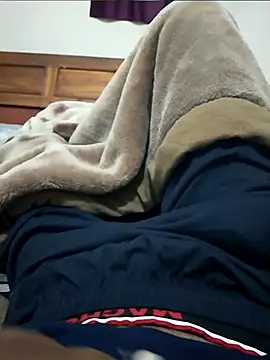 ravi707984 online show from November 15, 2025, 5:11 am