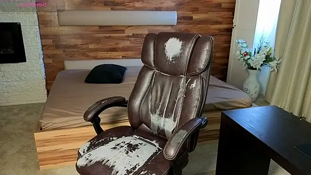 Snapshot of MateoBenjaminX chatting on March 3, 2026, 11:50 am MateoBenjaminX online show from March 3, 2026, 11:50 am