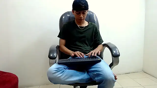 DamiBright online show from October 1, 2025, 7:18 pm