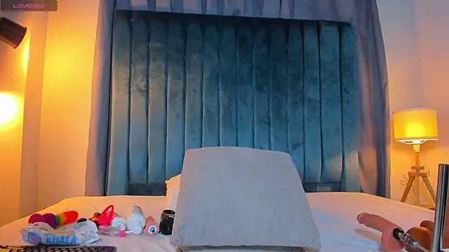 Snapshot of sweetebony_970 chatting on February 10, 2026, 12:04 pm sweetebony 970 online show from February 10, 2026, 12:04 pm