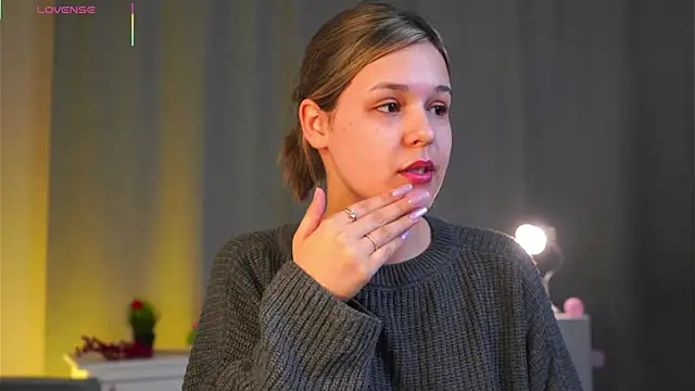 Snapshot of EthalGold chatting on November 14, 2025, 2:59 am EthalGold online show from November 14, 2025, 2:59 am