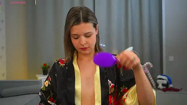 Snapshot of EthalGold chatting on December 14, 2025, 3:02 am EthalGold online show from December 14, 2025, 3:02 am