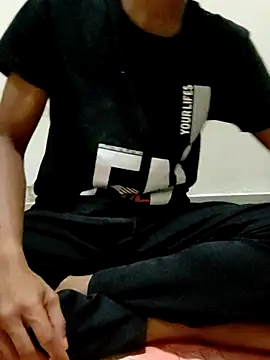 couple3 1 8 online show from November 14, 2025, 7:06 pm