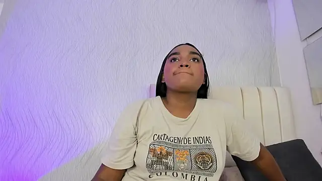 Snapshot of kayna_gomez chatting on November 11, 2025, 7:30 pm kayna gomez online show from November 11, 2025, 7:30 pm