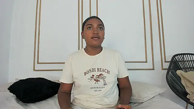 kayna gomez online show from April 15, 2026, 7:07 pm