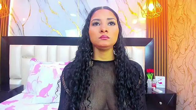 Snapshot of SofiaLaurents chatting on March 21, 2025, 1:34 pm SofiaLaurents online show from March 21, 2025, 1:34 pm