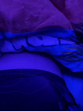 Hugo76578 online show from December 15, 2025, 1:50 pm