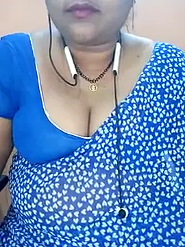 Snapshot of Sexy-Telugunayana2 chatting on March 13, 2025, 6:45 pm Sexy-Telugunayana2 online show from March 13, 2025, 6:45 pm