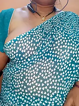 Snapshot of Sexy-Telugunayana2 chatting on February 6, 2025, 11:09 am Sexy-Telugunayana2 online show from February 6, 2025, 11:09 am