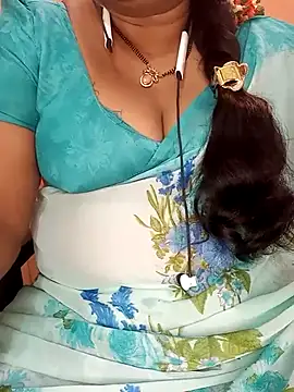 Snapshot of Sexy-Telugunayana2 chatting on February 16, 2025, 8:32 am Sexy-Telugunayana2 online show from February 16, 2025, 8:32 am