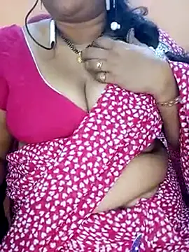 Snapshot of Sexy-Telugunayana2 chatting on March 14, 2025, 7:12 pm Sexy-Telugunayana2 online show from March 14, 2025, 7:12 pm