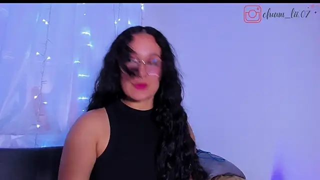Snapshot of chunn_liioo chatting on January 15, 2025, 1:02 am chunn liioo online show from January 15, 2025, 1:02 am