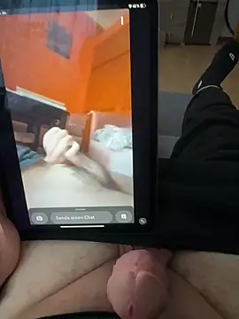 kareem0010 online show from January 24, 2025, 2:51 pm