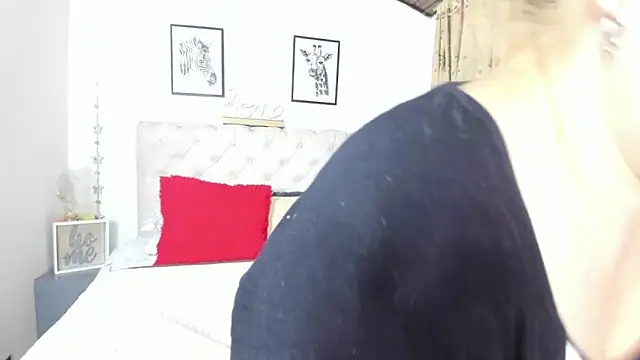 Snapshot of MonyCassius chatting on March 14, 2025, 12:51 pm MonyCassius online show from March 14, 2025, 12:51 pm