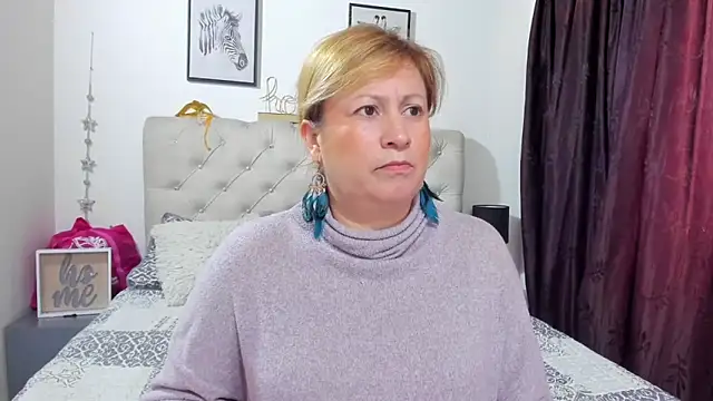 Snapshot of MonyCassius chatting on September 10, 2025, 12:59 pm MonyCassius online show from September 10, 2025, 12:59 pm