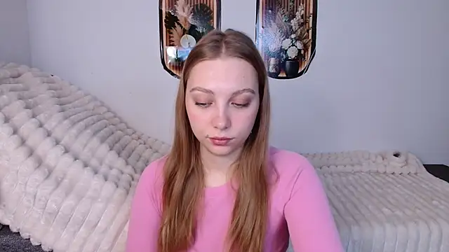 bellaa love  online show from April 2, 2026, 12:18 am