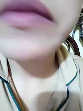 Anki-doll online show from March 21, 2025, 12:39 pm