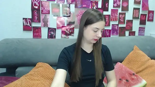 MilanaRoza online show from March 27, 2026, 5:38 am