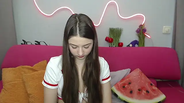 MilanaRoza online show from March 7, 2026, 6:09 am