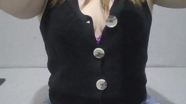 Snapshot of simay1111 chatting on February 24, 2025, 5:31 pm simay1111 online show from February 24, 2025, 5:31 pm