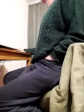 25mitch online show from December 5, 2025, 7:01 pm